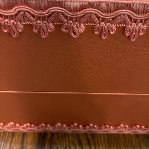 Brand new Gucci box and dust bag - Picture 4 of 4